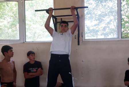 Yevlax Uşaq-Gənclər İdman-Şahmat Məktəbinin sərbəst güləş bölməsinin qrupları arasında yoxlama, sınaq, qəbul və keçid normativləri keçirilib. FOTOLAR Yevlax Uşaq-Gənclər İdman-Şahmat Məktəbinin sərbəst güləş bölməsinin qrupları arasında yoxlama, sınaq, qəbul və keçid normativləri keçirilib. FOTOLAR