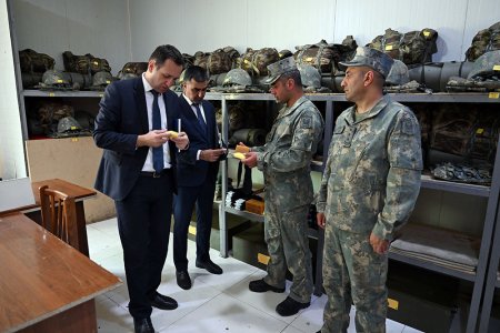 Ombudsman Aparatının nümayəndələri hərbi hissədə olublar Ombudsman Aparatının nümayəndələri hərbi hissədə olublar